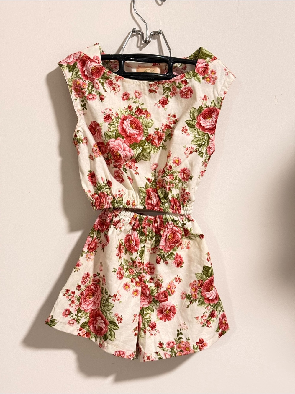 4T‎ vintage 2YK Floral Sleeveless Romper in Cream and Pink